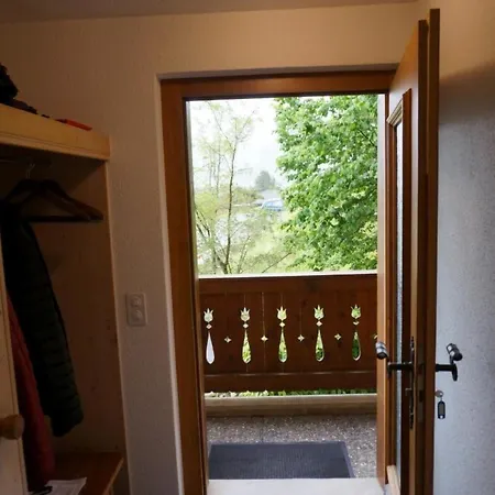 Appartamento Halten - Hofmann Appartement-fewo- Bad- Wc- 2 Schlafraeume 4-bettwohnung By Interhome Zweisimmen